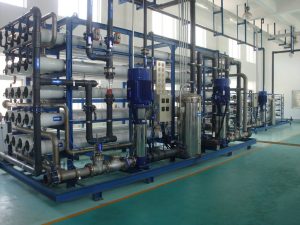 Equipamento de tratamento de água RO